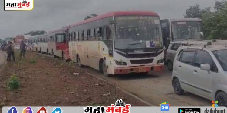 कोकणची वाट बिकट, अठरा ते वीस तासांचे धक्के पचवत गणेशभक्त गावी